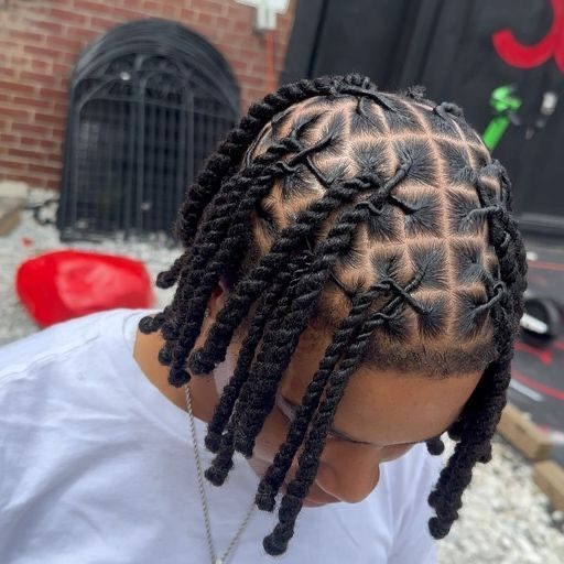 Twist Knot Short Dreadlock Men's Hairstyle